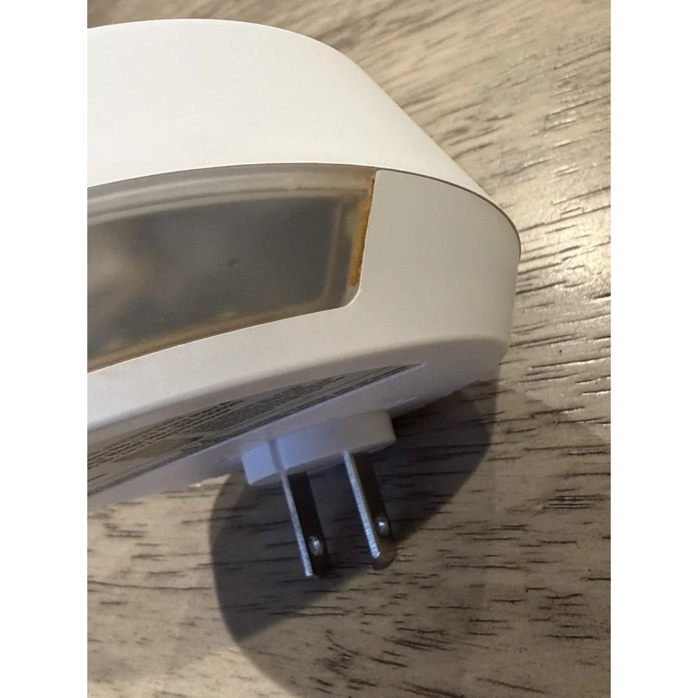 Pura 3 Smart Home Fragrance Diffuser Plug-In V3 820-00020